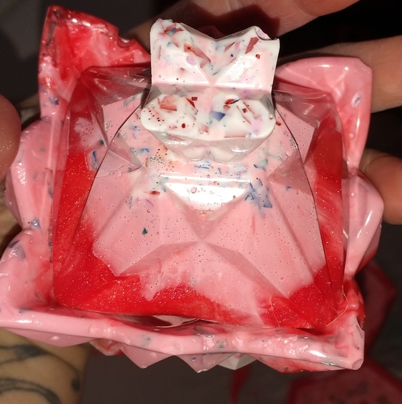 Handcrafted Valentine's jewelry trinket - Picture 2 of 11